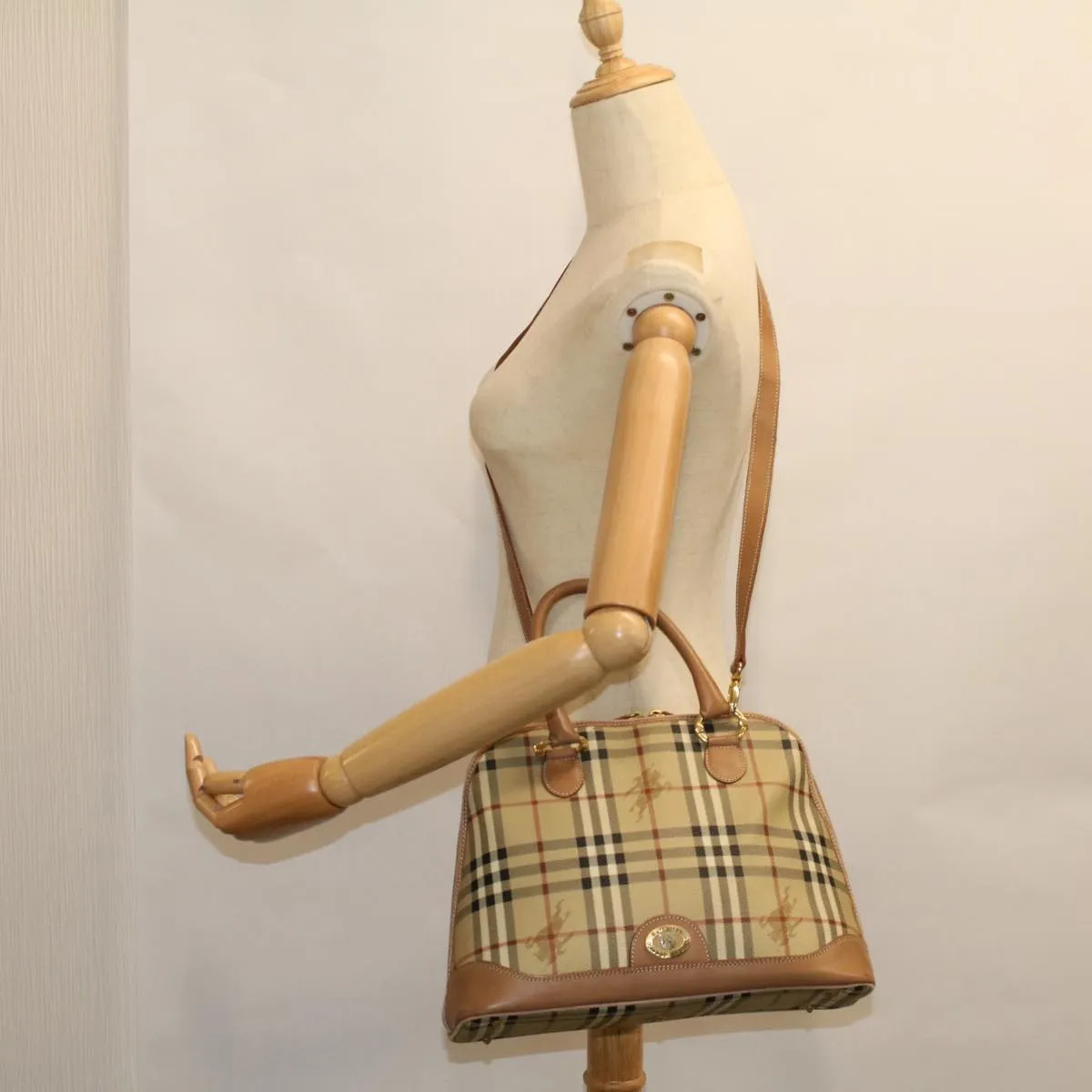 BURBERRY Handbag