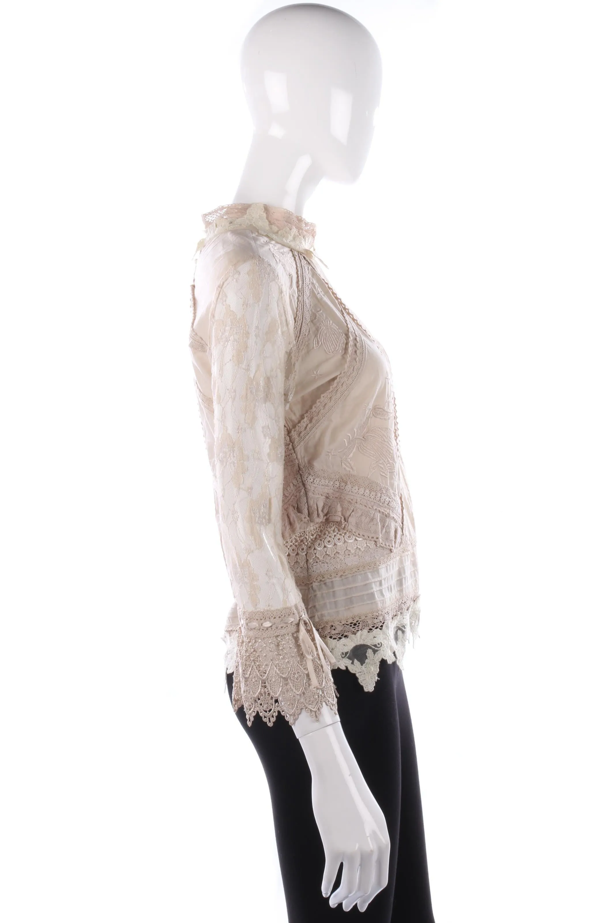 Fabulous lace whistles blouse size 12