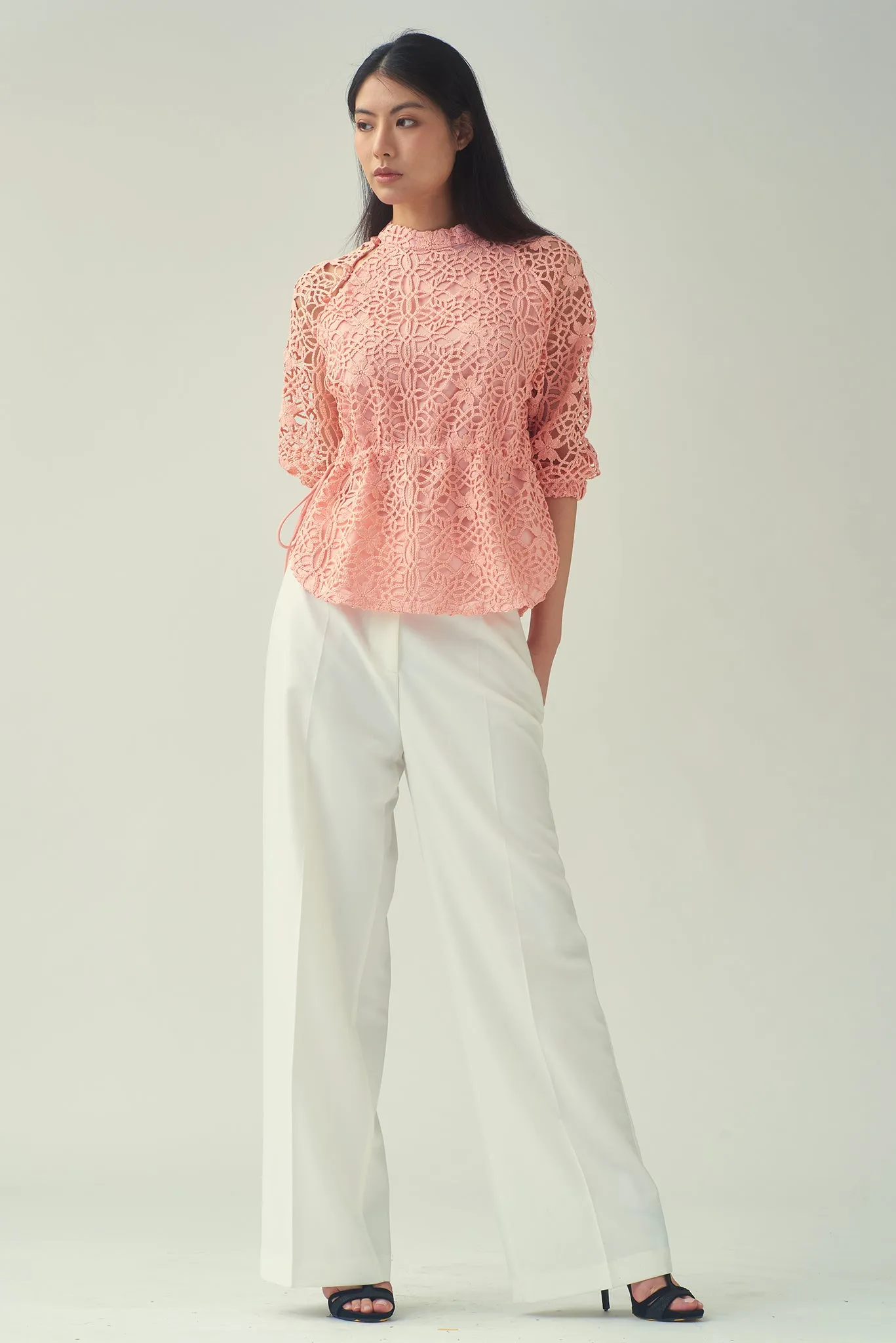 NAOMI Floral Lace Top (Soft Pink)