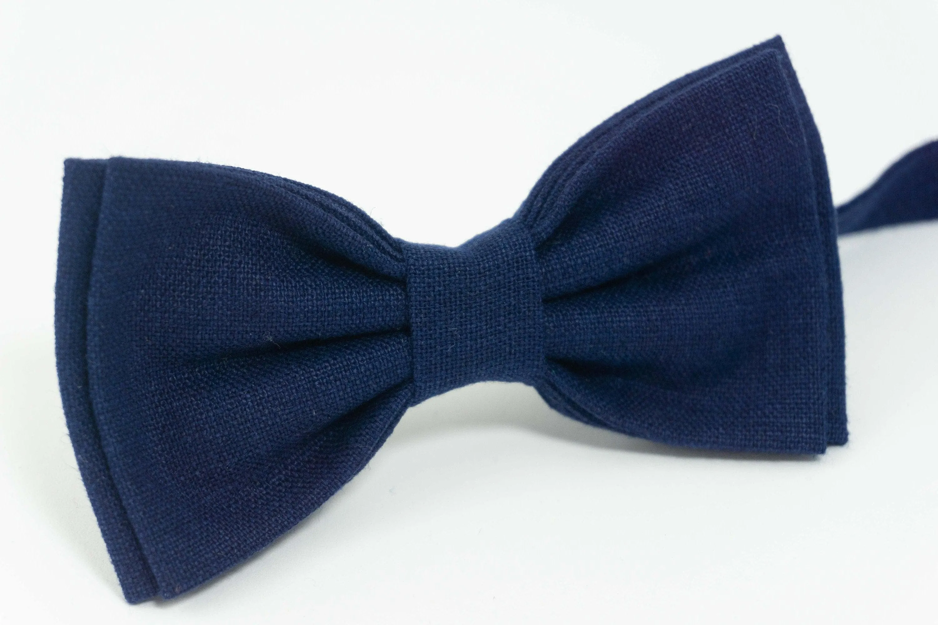 Navy Blue bow tie | blue pre-tied bow tie