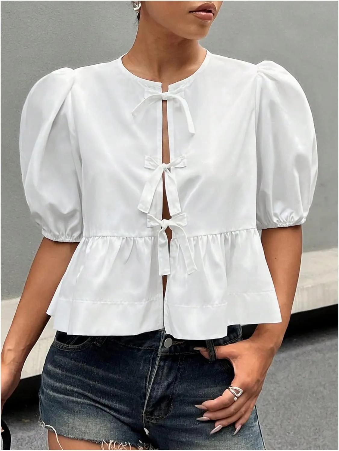 Verdusa Women's Tie Front Round Neck Puff Sleeve Blouse Ruffle Hem Peplum Top