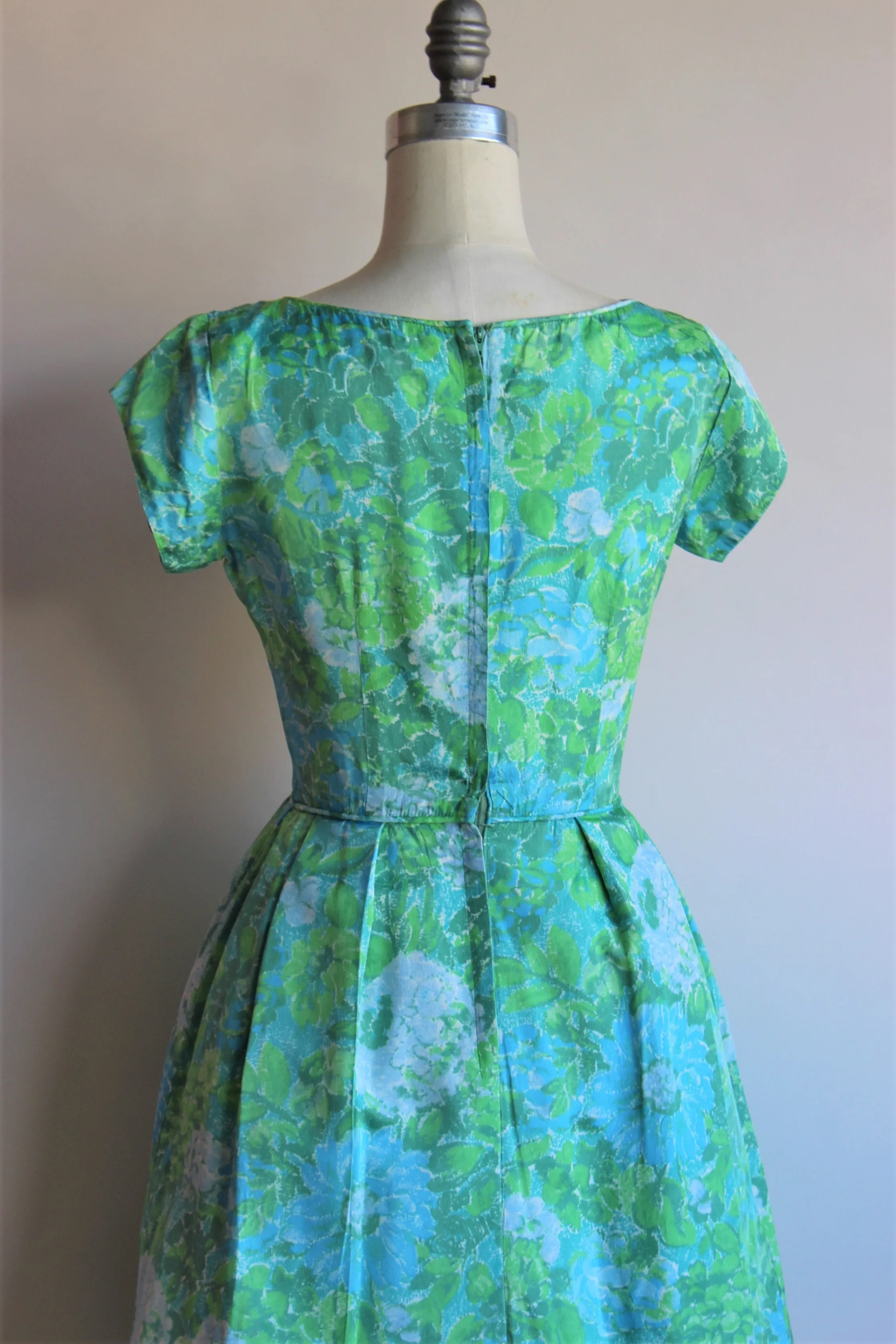 Vintage 1950s 1960s Blue Rose Fit And Flare Dress by Elinor Gay