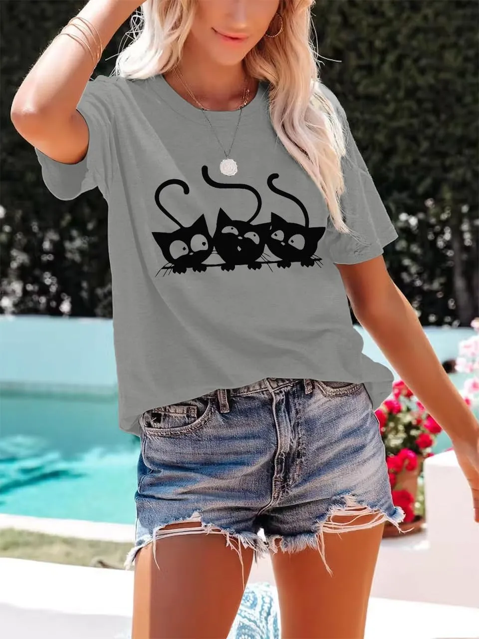 Women's Funny Cat Printed T-Shirts Short Sleeve Cute Graphic Tee Shirts Casual Tops Blouse